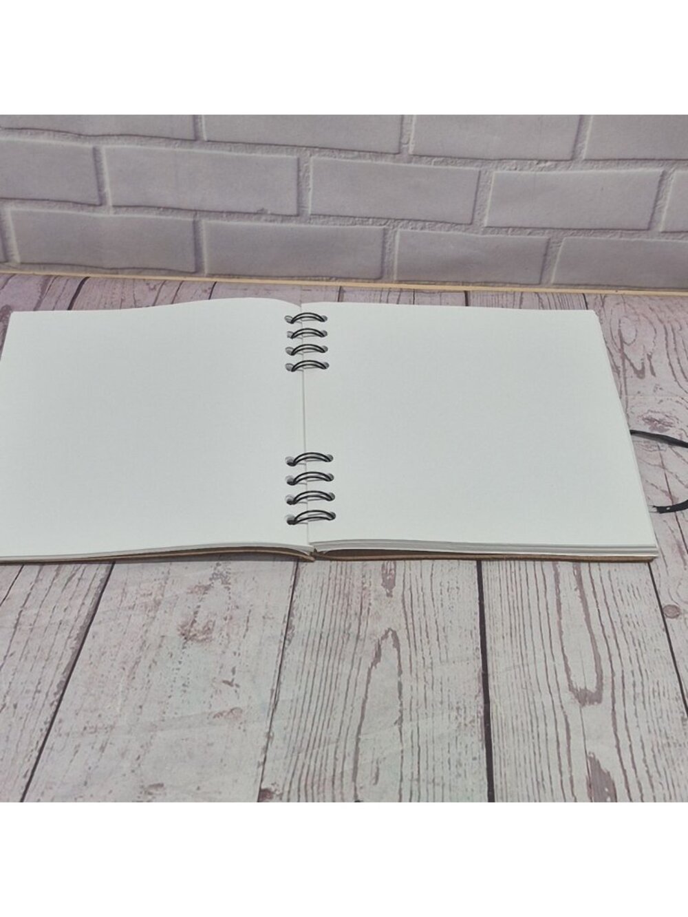 Land Rover Logo Leather Paper Blank Notebook-by Mulholland Brothers~Photo Mounts - Picture 7 of 9